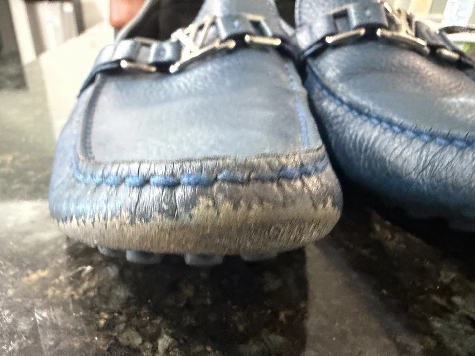 Zapatos mocasines sin cordones para hombre LOUIS VUITTON Hockenheim azules lisos talla 9 LV 10 EE. UU. Foto 3 de 4