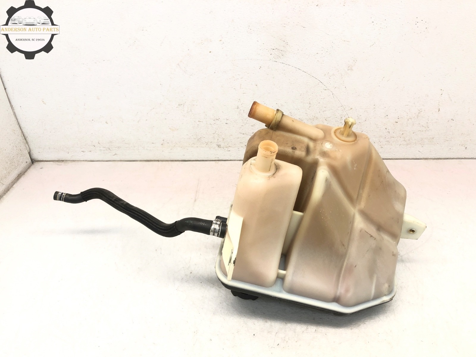2017-2020 MASERATI LEVANTE 3.0L ENGINE COOLANT RESERVOIR EXPANSION TANK OEM