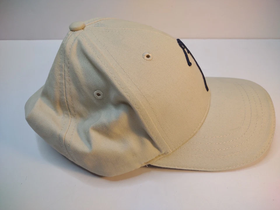 Gorra de golf Ford ajustable blanco roto Foto 3 de 4