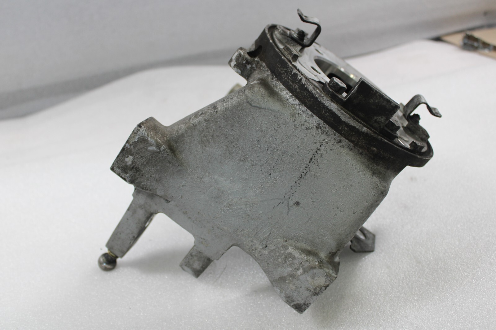 Ferrari 575, RH, Right, Rear Knuckle / Stub, Used, P/N 183057