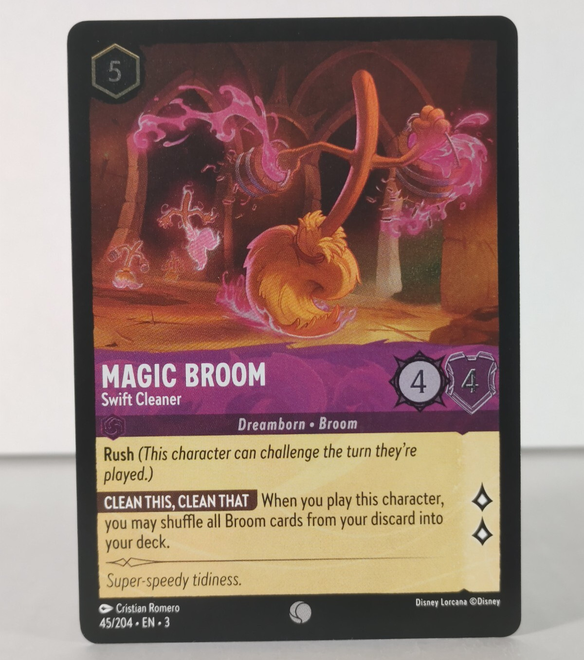 Magic Broom - Swift Cleaner FOIL LORCANA Into the Inklands - 45/204 - NM -P