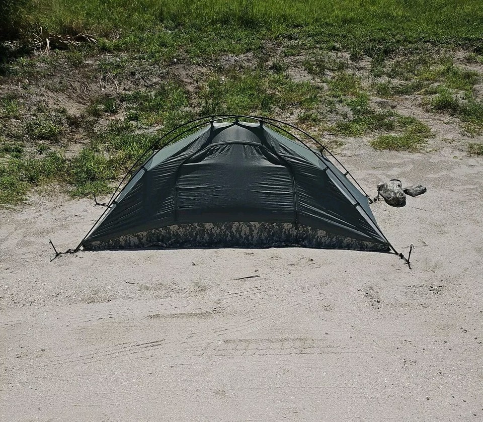 VidaXL Tente de camping 2 personnes camouflage imperméable, tente, abri