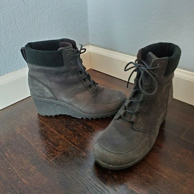 keen akita ankle boot