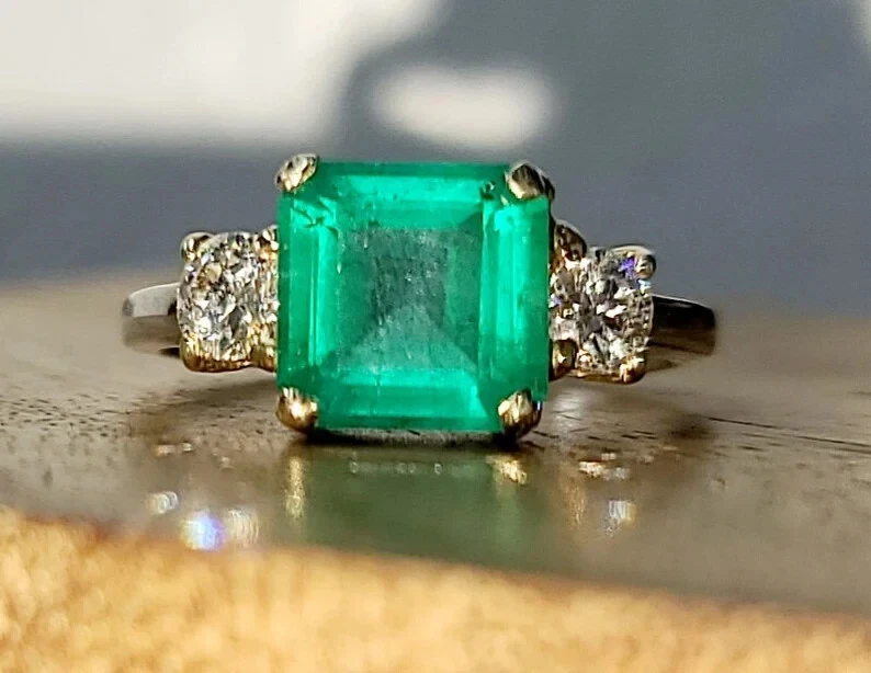 Used emerald hotsell ring