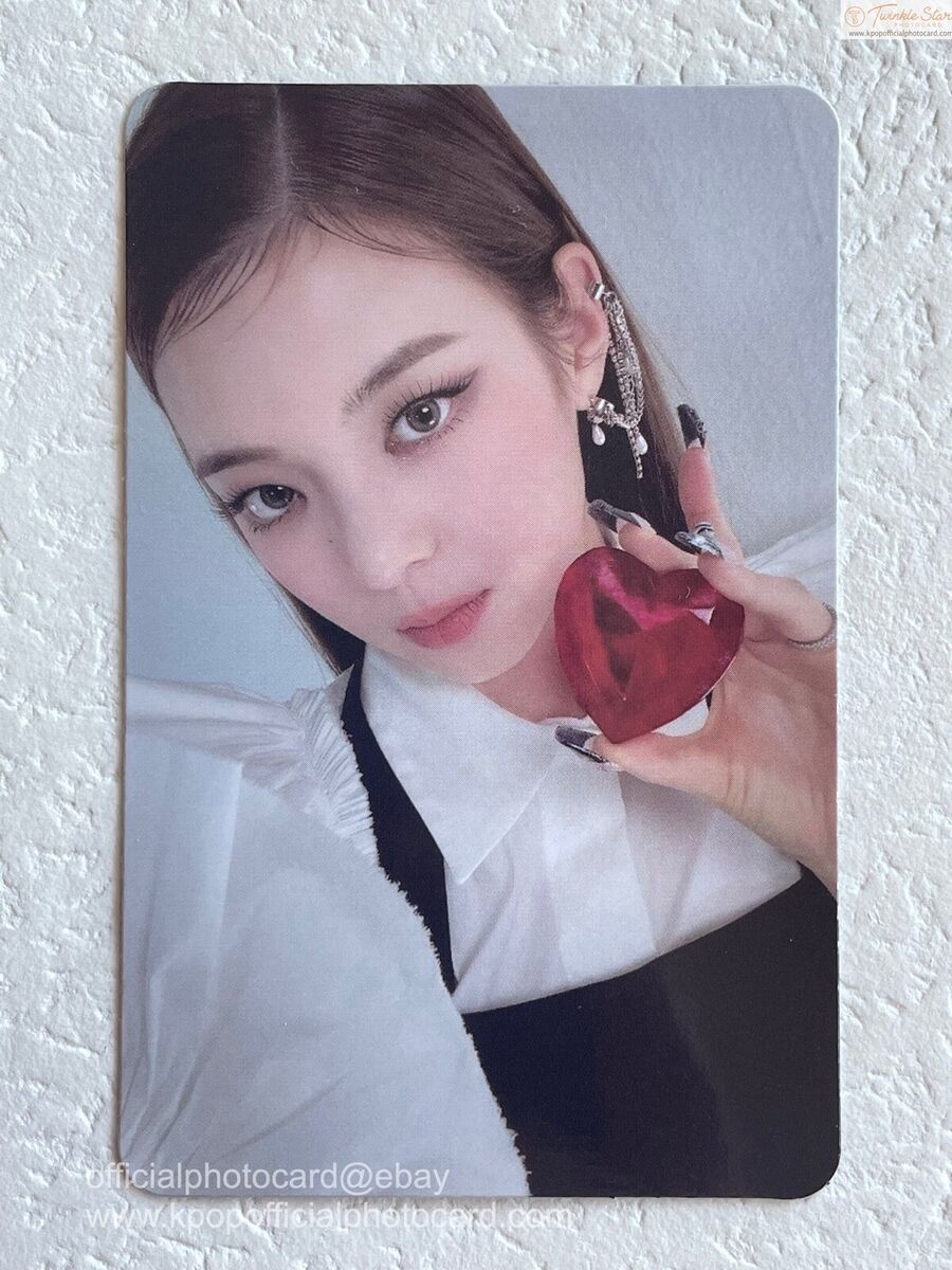 SALE ITZY - CHECKMATE Limited Edition Special Yeji Ryujin Official