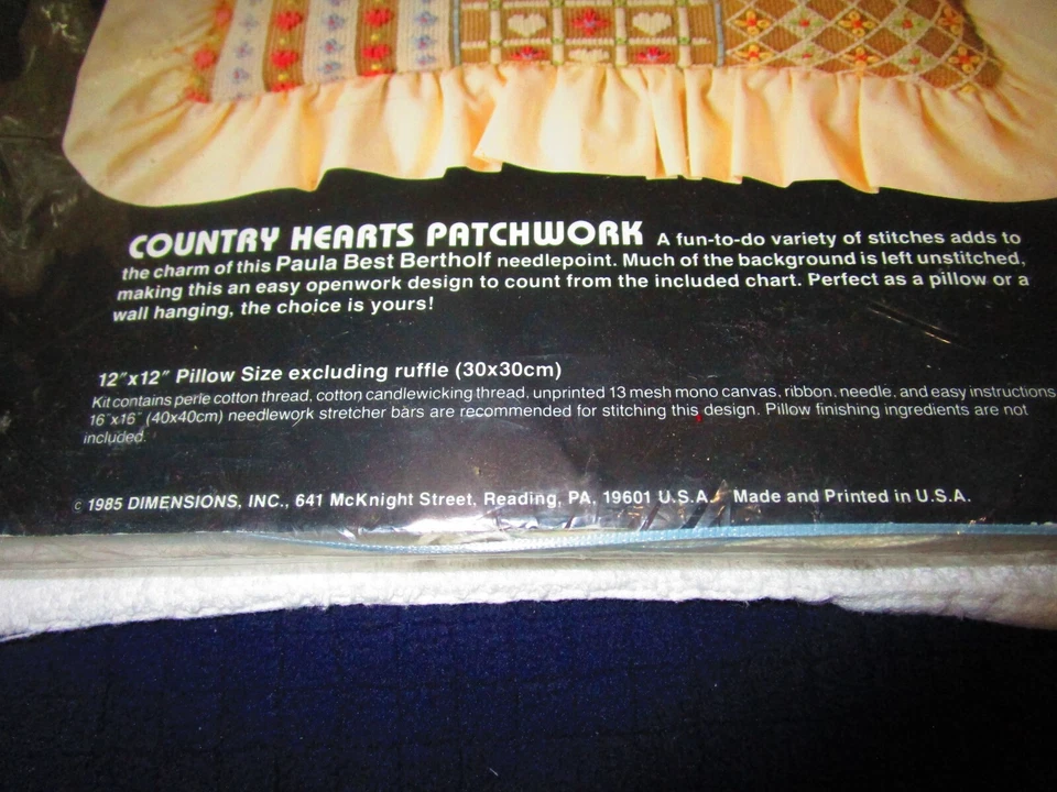 Kit de punta de aguja de almohada de retazos Country Hearts #2295 (1985, dimensiones) Foto 2 de 4