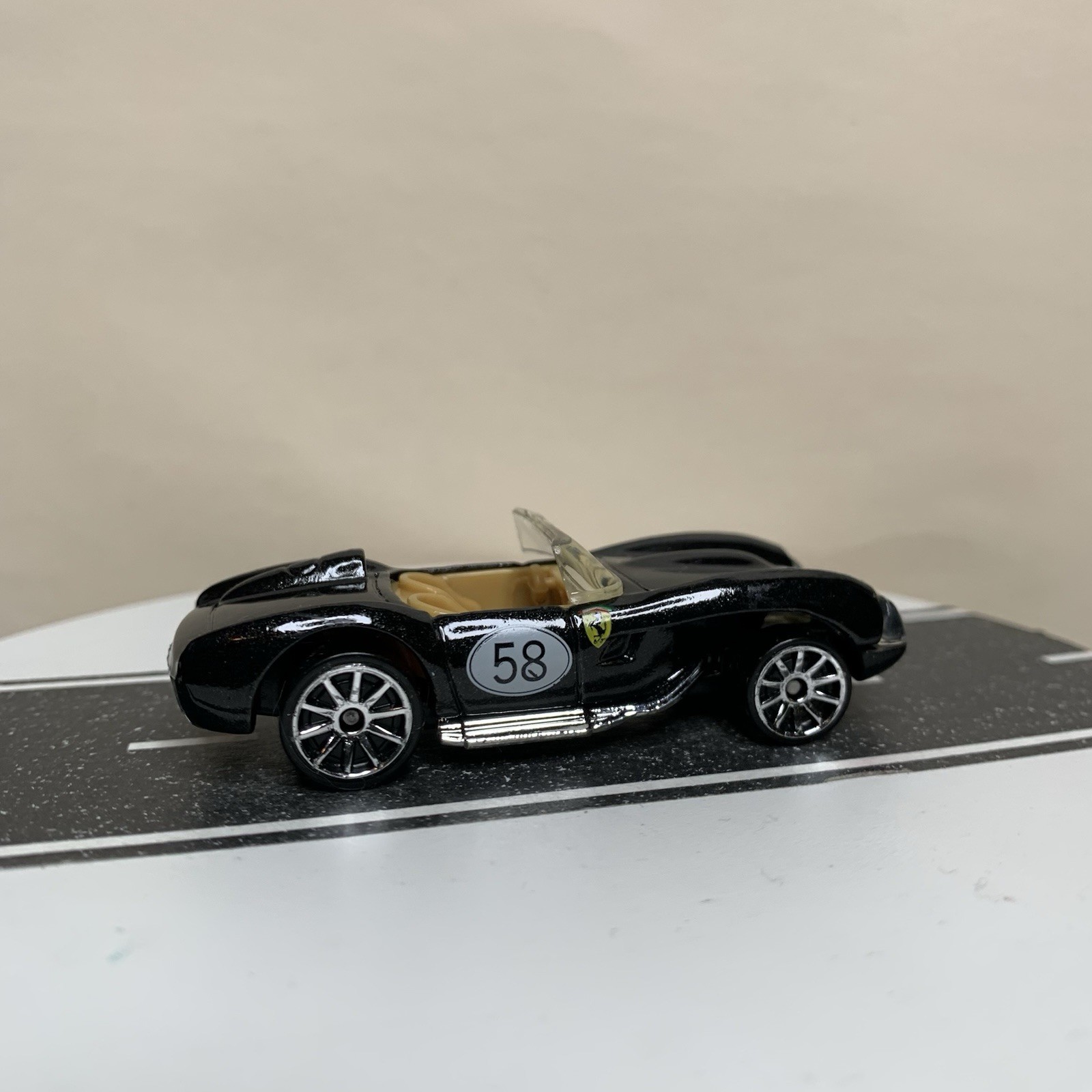 2009 Hot Wheels Mystery Cars Series Ferrari 250 Roadster Black #58 w/10 Spoke NM