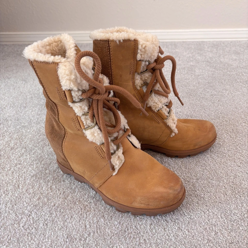 Botas de piel de oveja Sorel Joan of Arctic Wedge II para mujer talla 7,5 marrón con cordones Foto 3 de 4