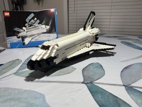 LEGO Discovery: Space Shuttle Discovery-Sts-31 (7470) - Complete - Retired