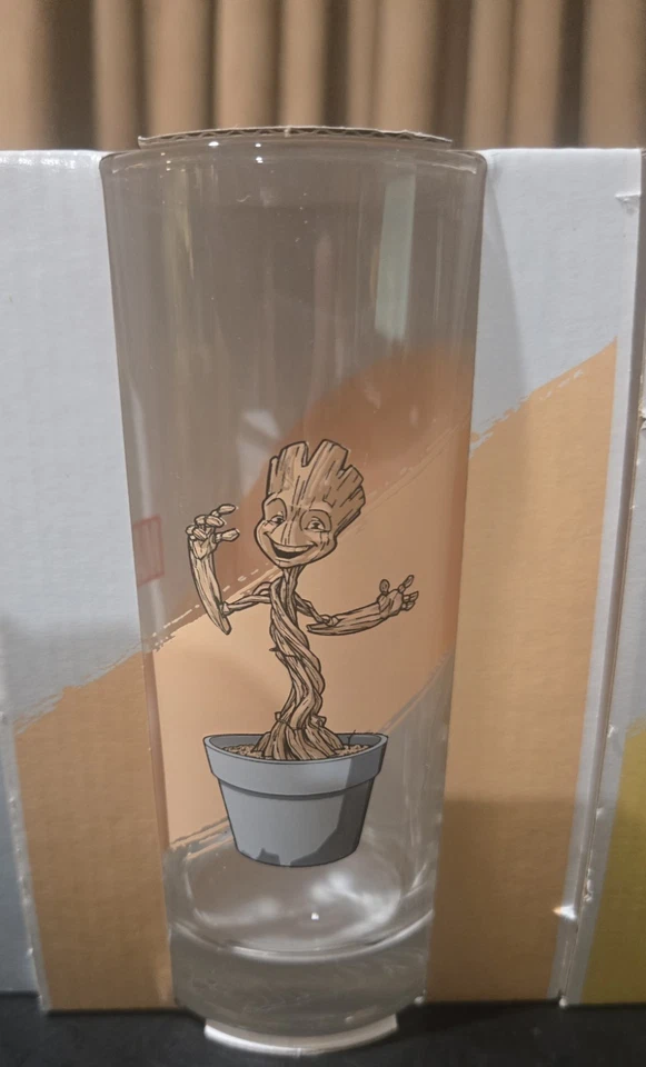 Juego completo de 4 vasos Marvel Character 2025 de 10 oz sin usar en caja Foto 2 de 4