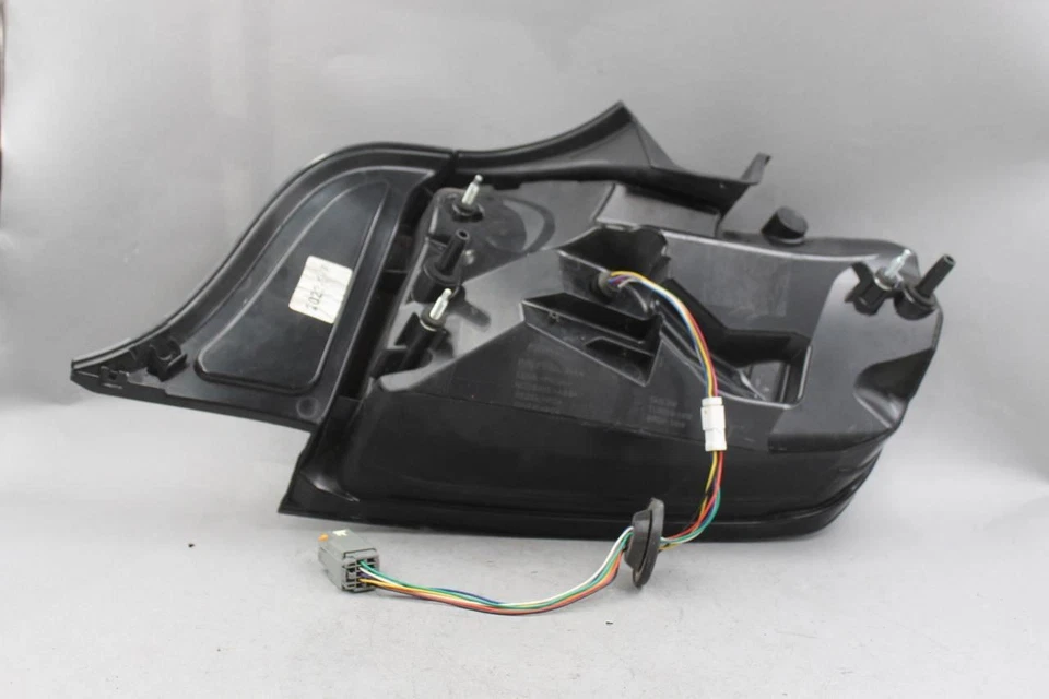 Left Driver Tail Light Shelby GT350 Fits 2015-2018 FORD MUSTANG OEM #41024 - Image 4 of 4