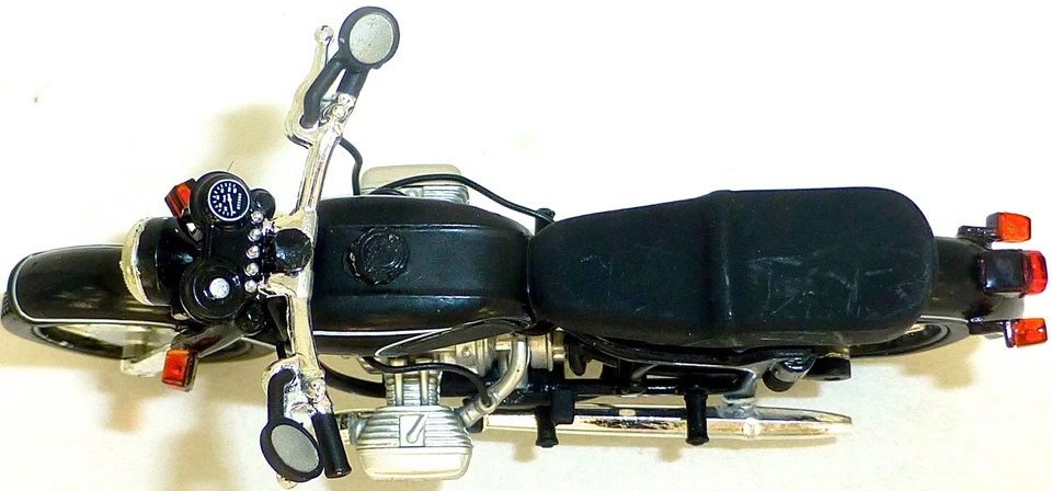 KMZ Dnepr MT10 Motorrad schwarz DDR 1:24 ATLAS 7168118 NEU OVP LA3 µ * - Bild 2 von 4