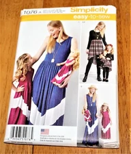 Simplicity: PATTERN #1076 CHILD'S, MISSES, 18" DOLL DRESSES - NEW - SIZE (SM-LG)