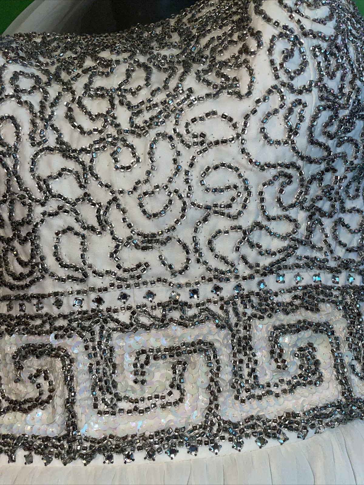 Picture 3 of 24