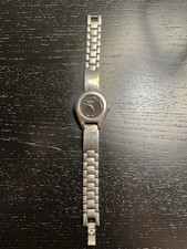Gucci Vintage 1900L Stainless Steel Water-Resistant Women's Wristwatch For Parts