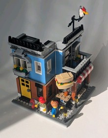 LEGO Creator 3 in 1 set # 31050: Corner Deli 100% complete. w/manuals No box.