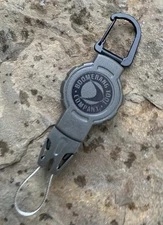 Boomerang Hunting Small Retractable Gear Tether. 24”. Used