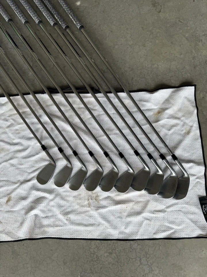 Callaway TCB 4-A Plus 54 and 58 Jaws Wedges Right Handed Steel Shaft - Image 3 of 4