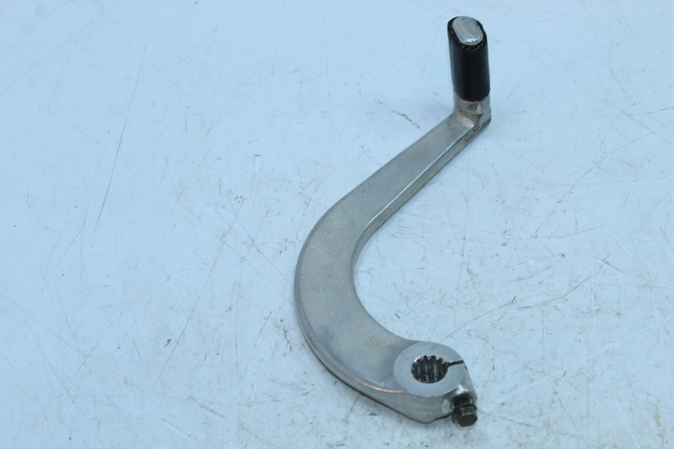 04-06 PEDAL FRENO TRASERO DERECHO SUZUKI KATANA 600 OEM 43110-19C02 Foto 2 de 4