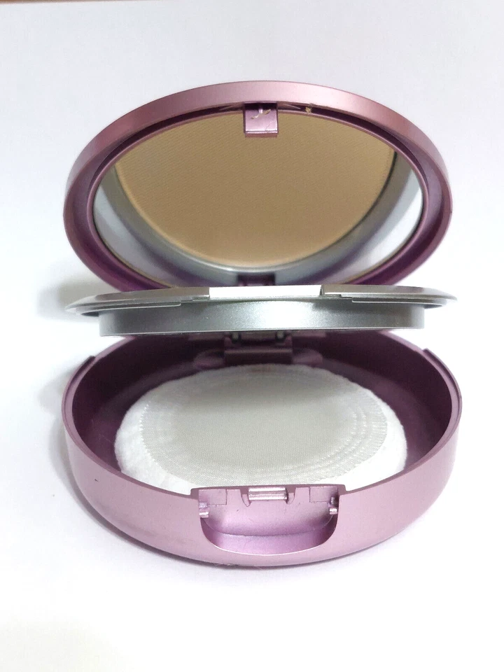 MALLY Poreless Perfection Foundation FAIR NWOB ***BUY 2 GET 1 FREE*** - Image 4 of 4