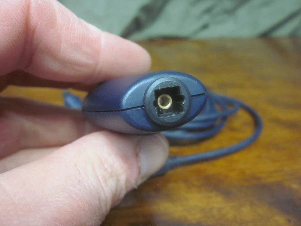 Radio Shack TOSLINK Signal Splitter Adapter - Image 3 of 4