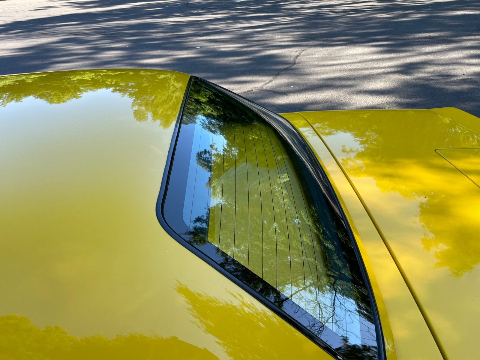 1994 Yellow Chevrolet Corvette   | C4 Corvette Photo 8