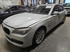 Used Left Upper Grille fits: 2012 Bmw 750I upper w/o night vision Left Upper Gra