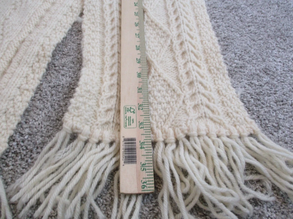 Vintage Brooks Brothers Cable Knit Scarf Wool Made in Ireland Fringe 72x9 EUC - Image 3 of 4
