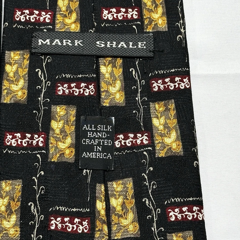 Gravata J Z Richard’s Mark xisto multicolorida abstrata de seda feita à mão 57” x 4” - Imagem 3 de 4