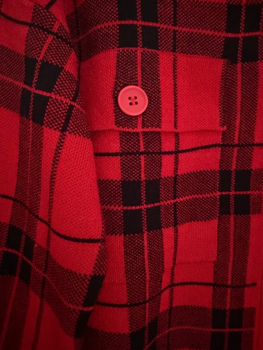 Kathy Ireland Red & Black Plaid Knit Shirt Jacket, Size Large, Collared Neck - Picture 4 of 8
