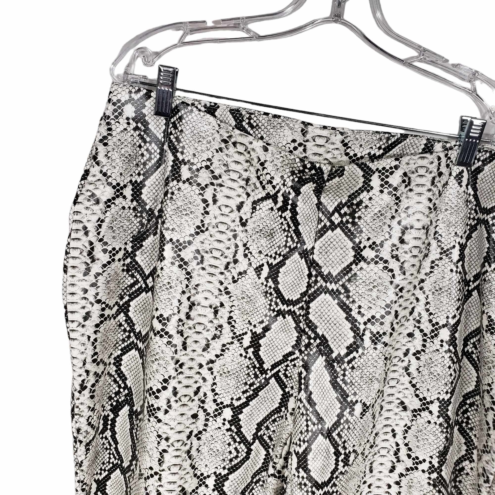 12 Thompson Plus size 1X Python Print Stretchy (P… - image 3