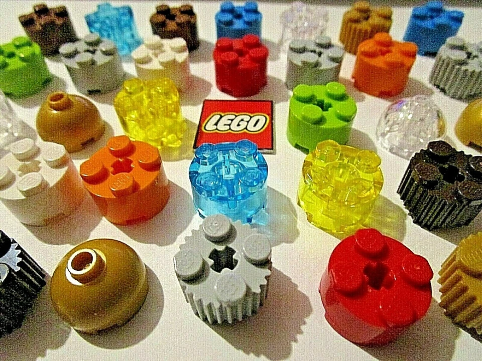 LEGO 2x2 Round Bricks (Packs of 8) Design 6116, 92947, 30367 + Grille & Dome - Image 2 of 3