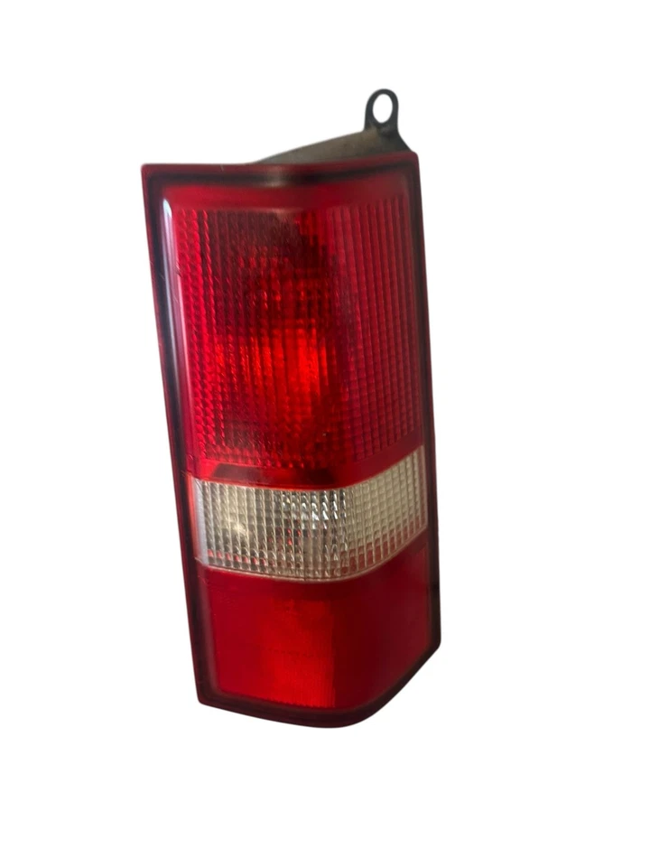 15 16 17 18 19 20 21 22 23 24 CHEVY EXPRESS 2500 Tail Light Lamp Right Passenger - Image 4 of 4