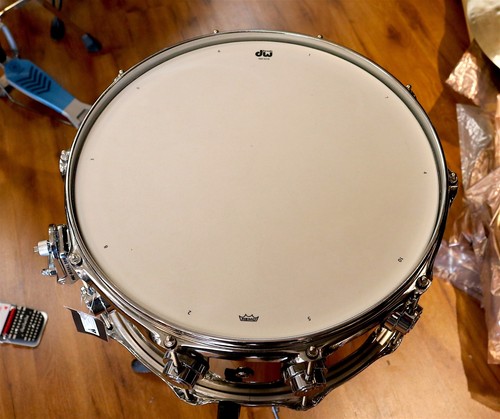 DW Drum Workshop Nickel Over Brass 14x6.5” Snare Drum - Picture 2 of 3