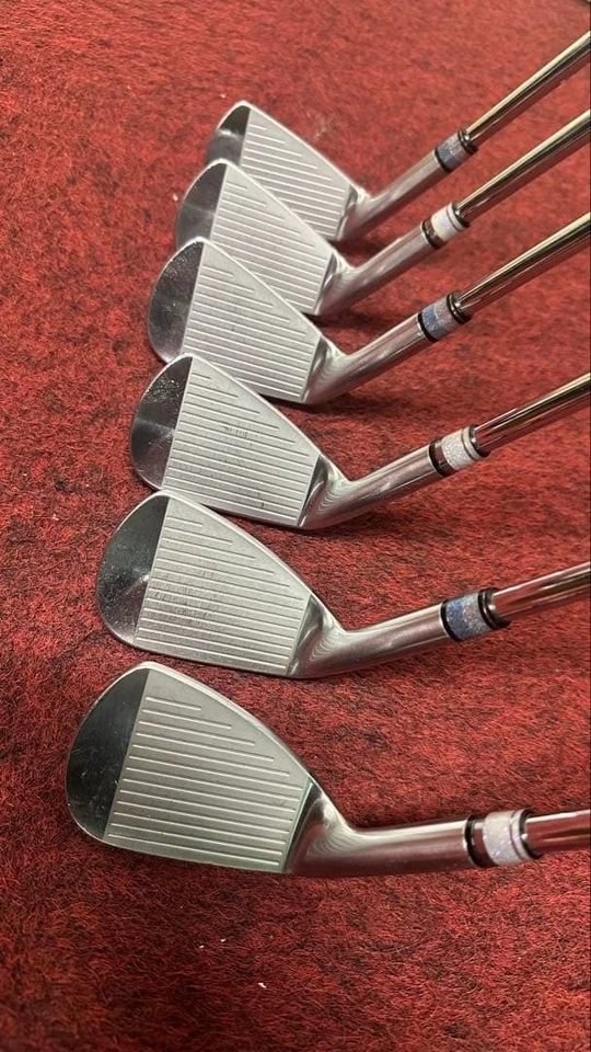 Juego de hierro Bridgestone TOURSTAGE X-BLADE 905 7 piezas 4-Pw rígido (sin derechos de aduana) Foto 2 de 4