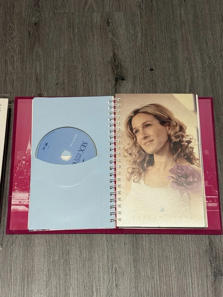 Sex and the City: The Complete Series 6 Seasons 94 Episodes 20 Discs Collectors  - Image 3 of 4