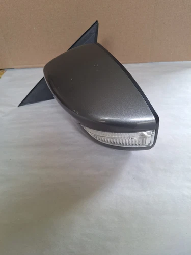 2013-2018 Nissan Altima Driver Side Mirror Power W Turn Signal Gray Original