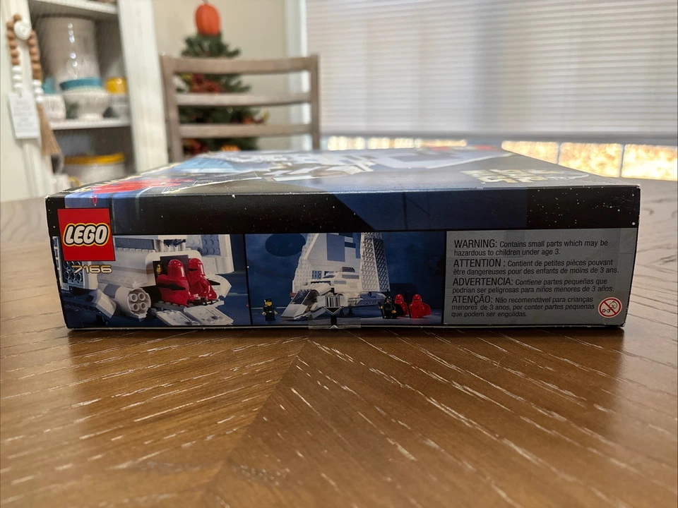 Star Wars Lego Imperial Shuttle set 7166 from 2001 Never Opened, New In Box - Image 4 of 4
