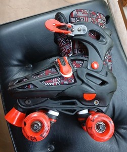 Roller Derby Caspian Kids' Adjustable Inline-Quad Combo Skates
