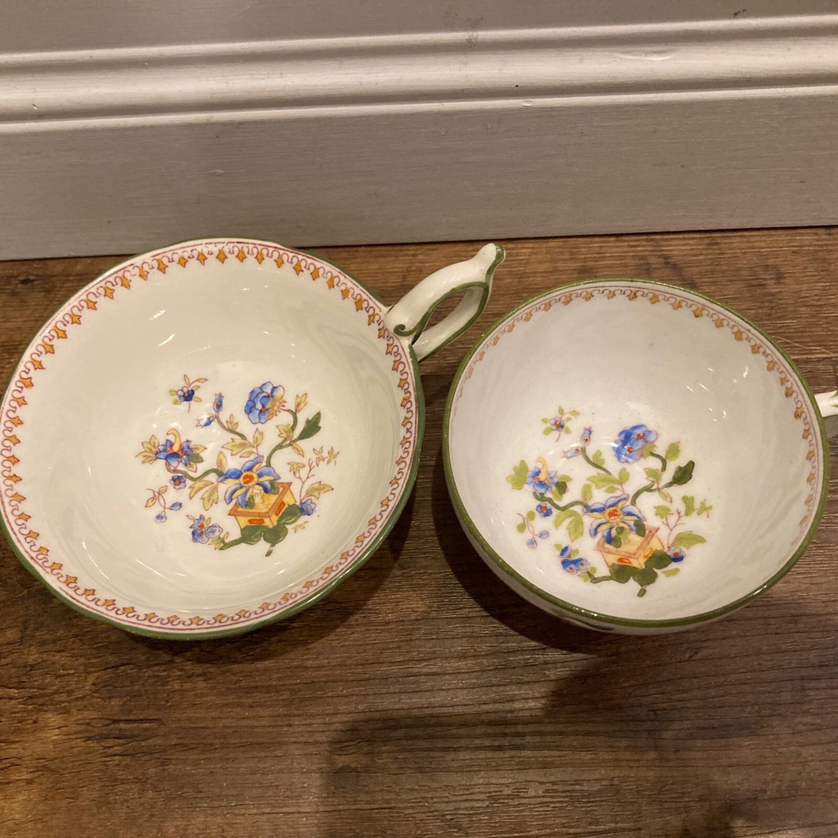 2 Antique Coalport Flower Pot Coffee Tea Cups 6071 England 2 Antique Coalport Flower Pot Coffee Tea Cups 6071 England