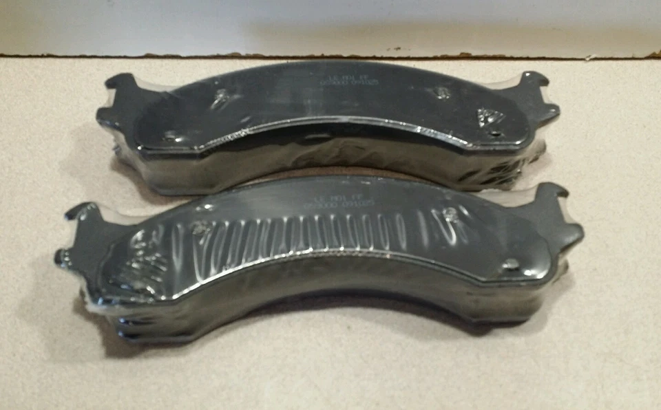 Передние полуметаллические тормозные колодки Pronto PMD821 DODGE RAM 2500 3500 RAMCHARGER - Изображение 3 из 4