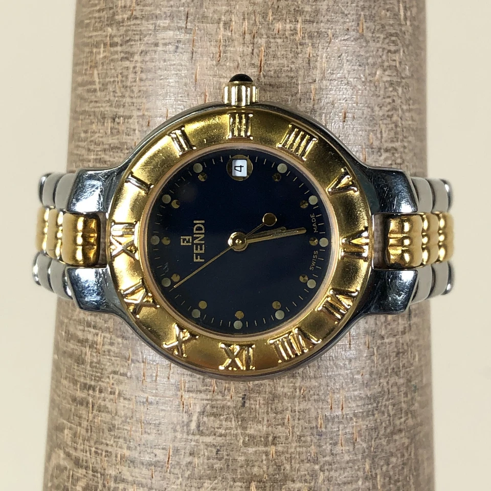 Vintage Fendi Orologi Feminino 900L Vestido Mostrador Preto Relógio de Quartzo de Dois Tons 5 1/2" - Imagem 2 de 4