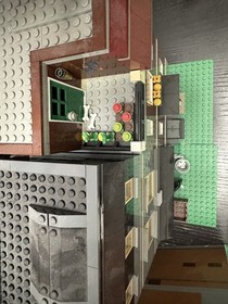LEGO Creator Expert Modular Pet Shop 10218, Preowned READ DESCRIPTION