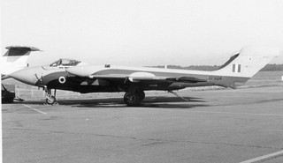BRITISH MILITARY. GOOD COLLECTION OF AIRCRAFT B/w PHOTOGRAPHS (BMC2)
