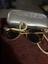 Vintage Pilots Tortoiseshell sunglass In Original Eagle Eye Metallic Logo Case