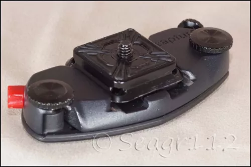 Peak Design Capture Clip w/ QR Quick Release Plate