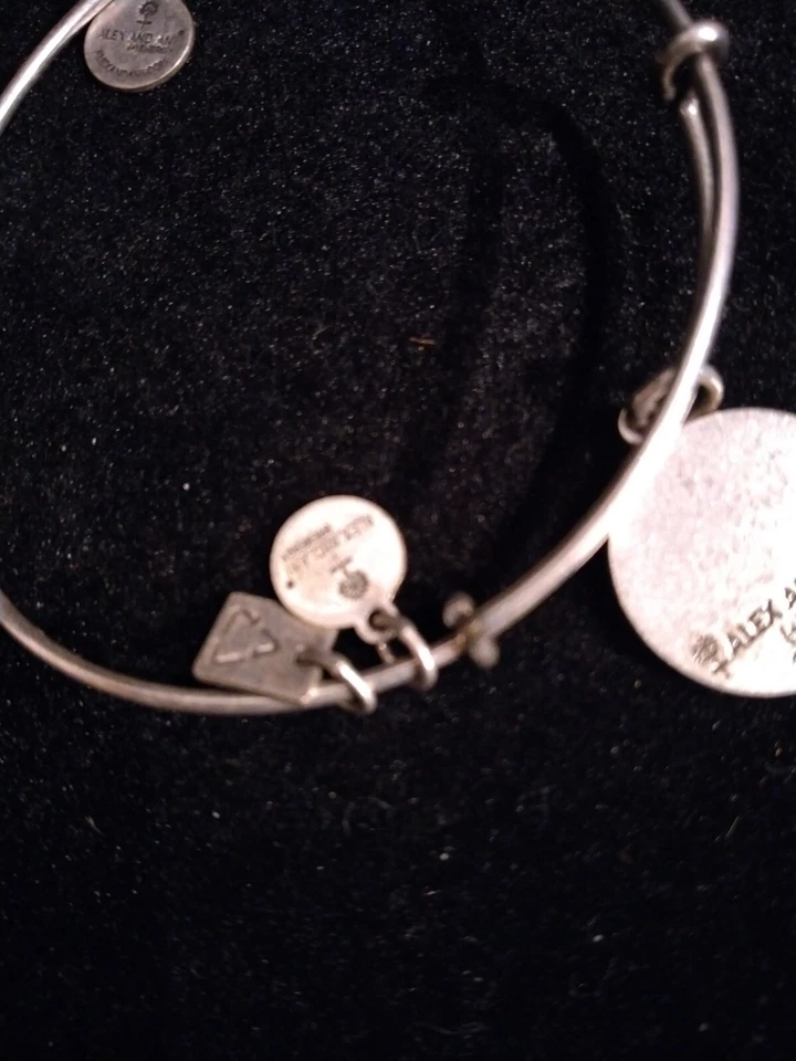 Brazalete Brazalete Alex and Ani Amarillo Girasol Redondo Dije Tono Plata 7.5" BR010 Foto 4 de 4