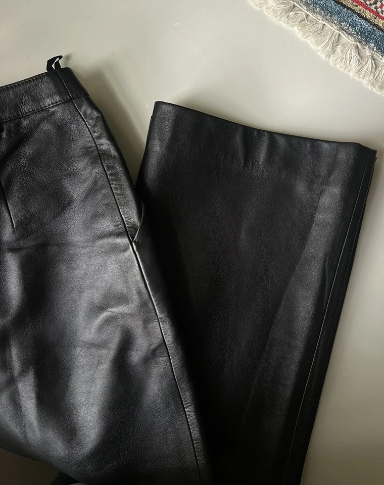 Givenchy Pantalón Acampanado Cuero Talla 36