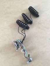 Squier coreano Fender vintage? Pickup Strat completi in ceramica marca Stratocaster