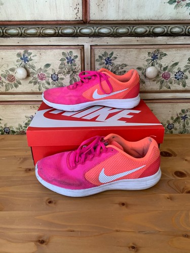nike revolution 3 pink